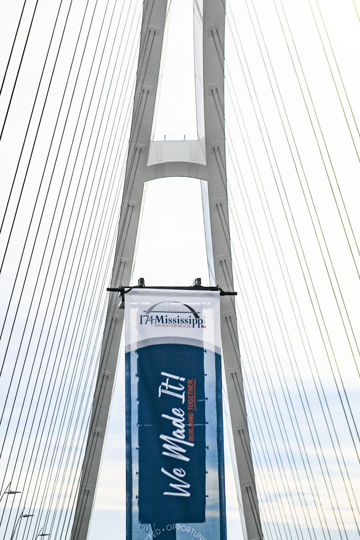 120121-qc-nws-bridge-043